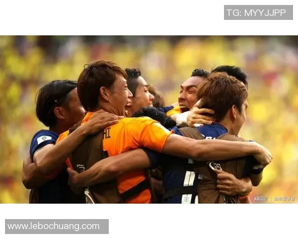 日本足球明星下跪视频引发热议背后的故事与情感解析