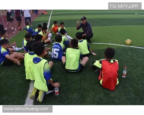 周静专访：从绿茵场到人生舞台的足球旅程回顾与展望